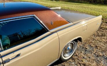 Lincoln-Continental-Berline-1968-8