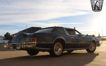 Lincoln-Continental-Berline-1976-6