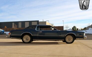 Lincoln-Continental-Berline-1976-7