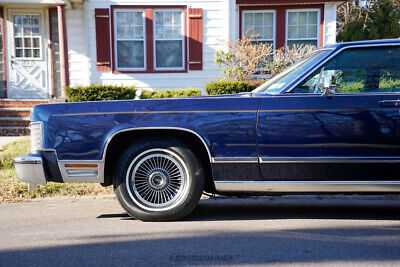 Lincoln-Continental-Berline-1979-3