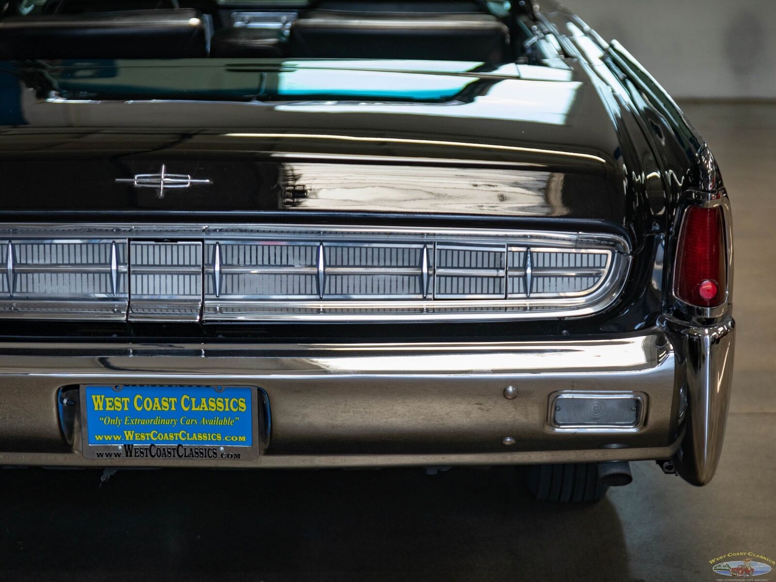 Lincoln-Continental-Cabriolet-1963-18