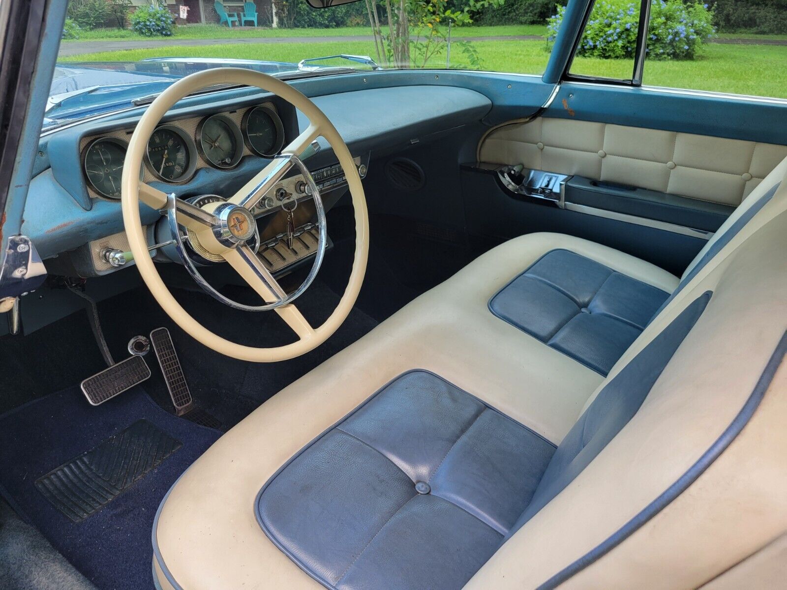 Lincoln-Continental-Coupe-1957-4