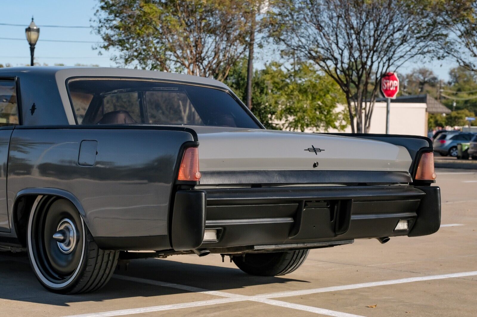 Lincoln-Continental-Coupe-1964-27