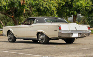 Lincoln-Continental-Coupe-1969-5