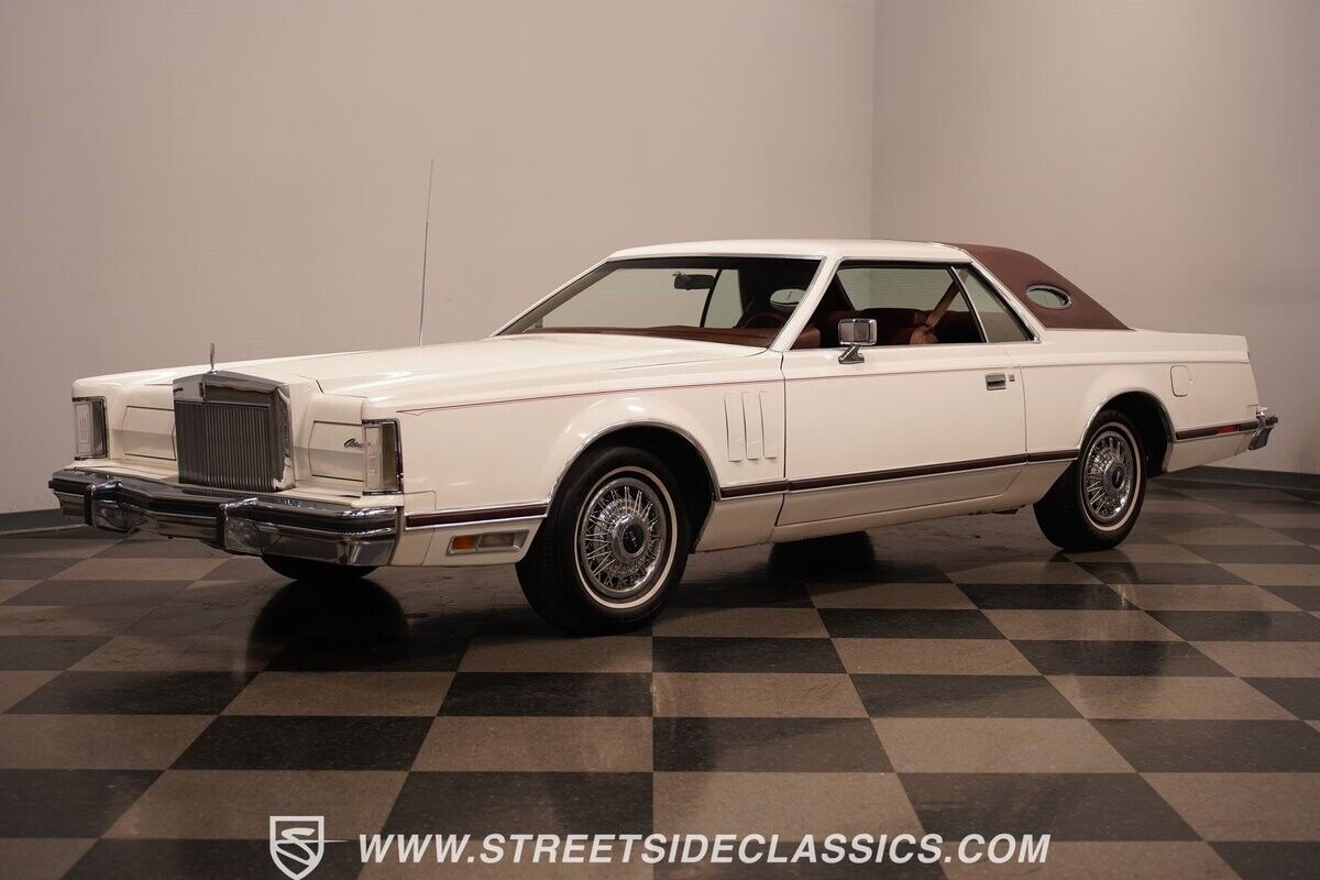 Lincoln-Continental-Coupe-1977-7