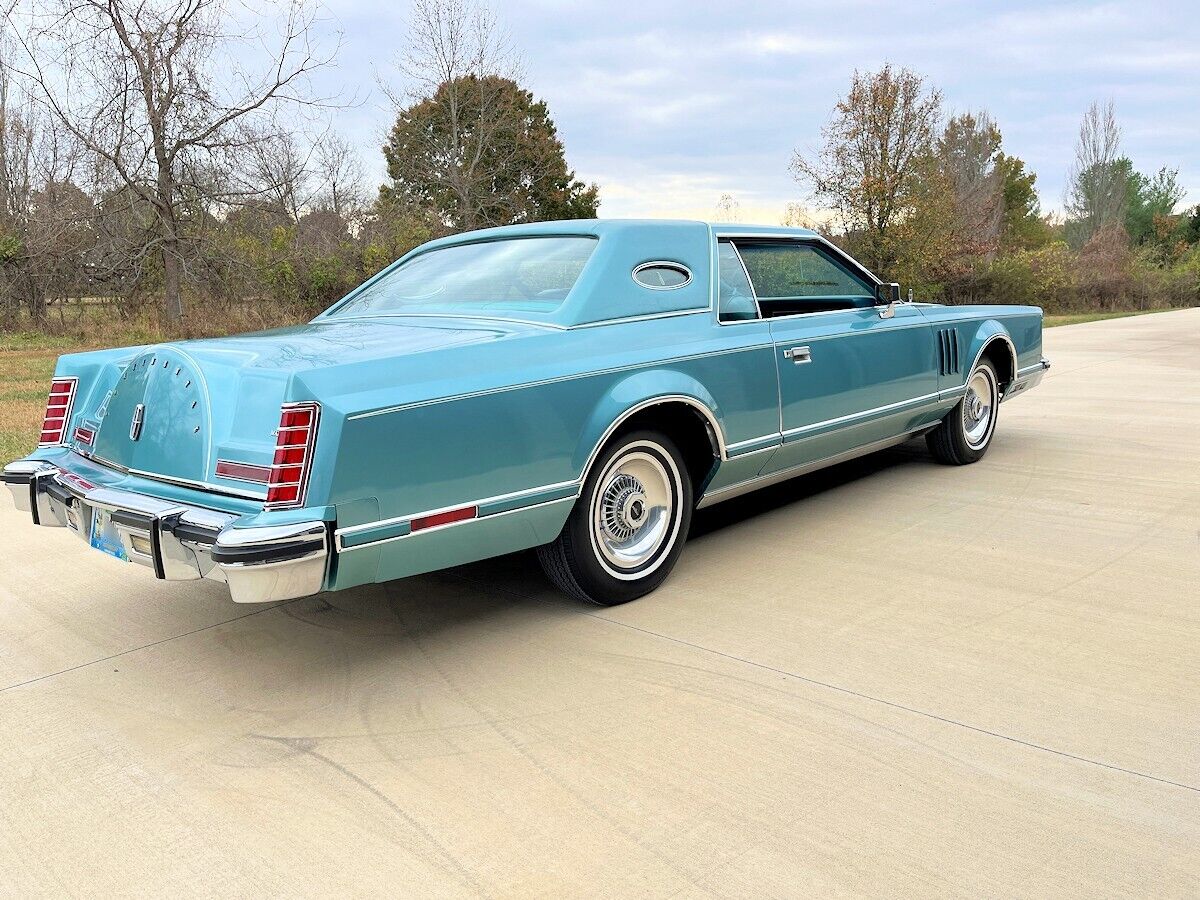 Lincoln-Continental-Coupe-1979-5