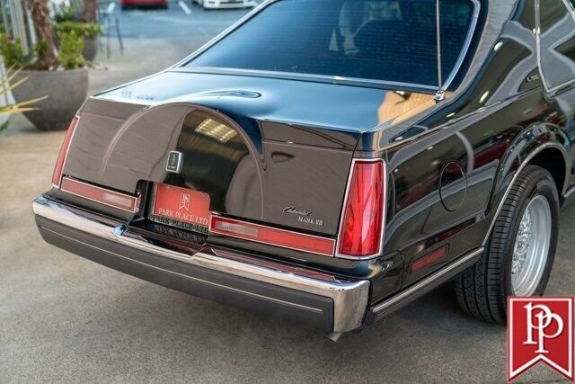 Lincoln-Continental-MK-VII-Coupe-1985-11