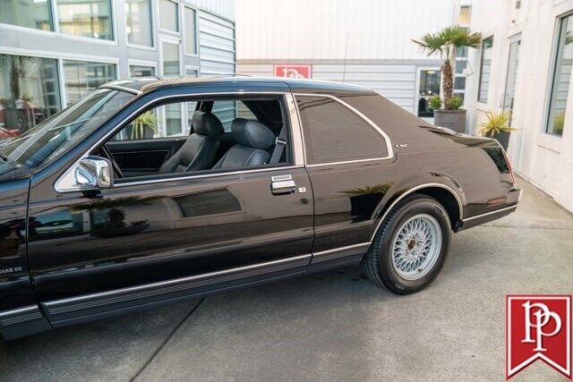 Lincoln-Continental-MK-VII-Coupe-1985-8