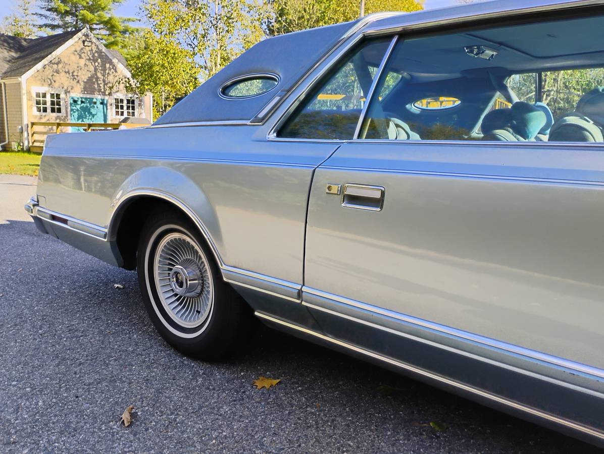 Lincoln-Continental-mark-v-1978-1