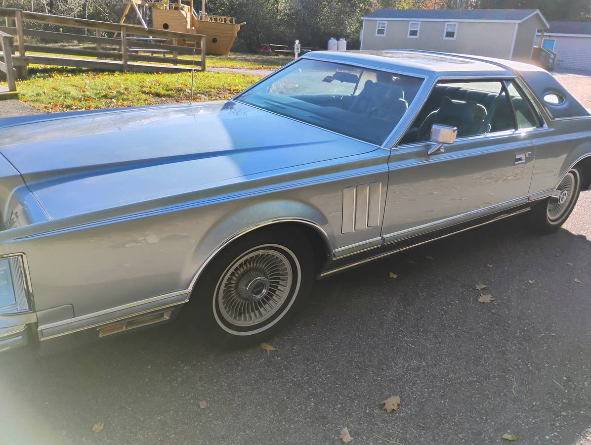 Lincoln-Continental-mark-v-1978-10