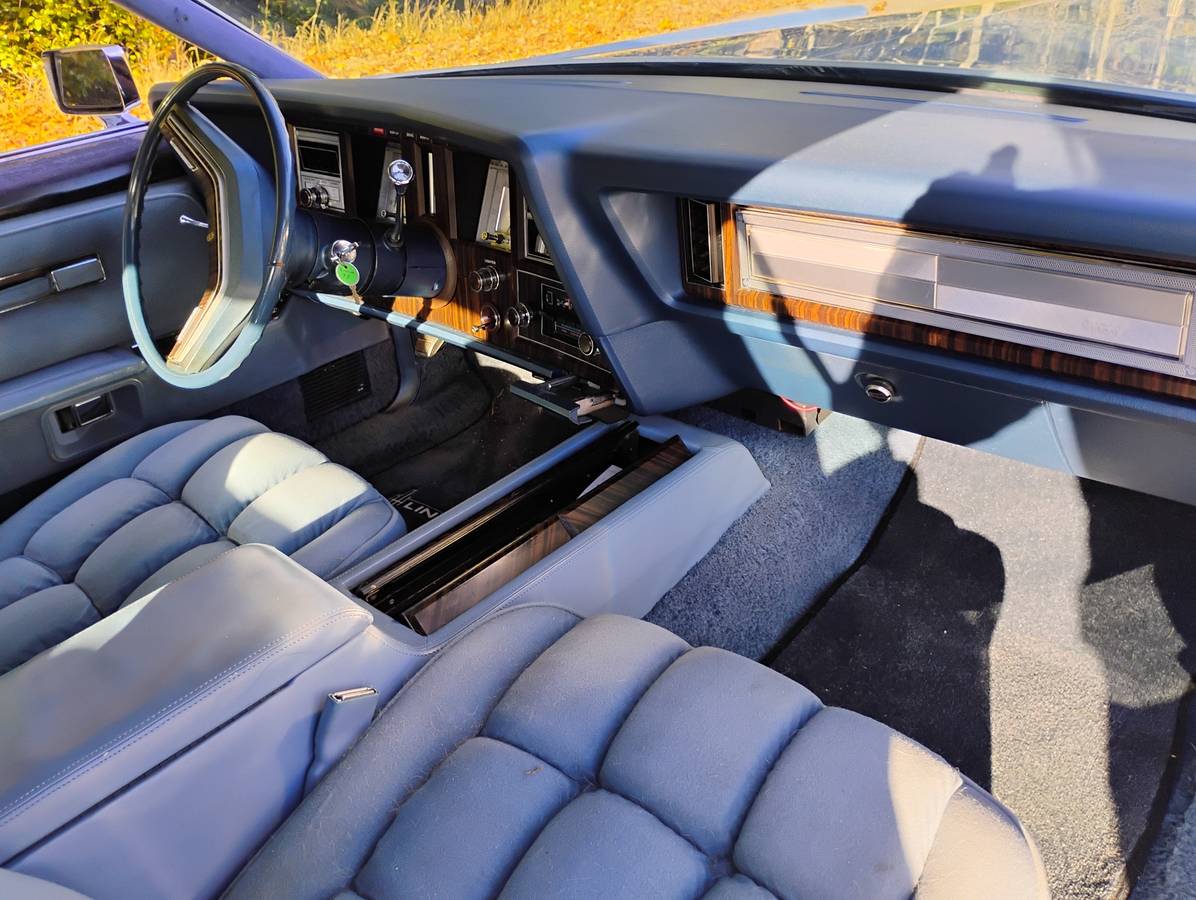 Lincoln-Continental-mark-v-1978-7