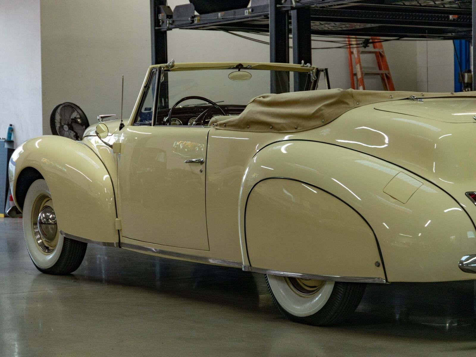 Lincoln-MKZZephyr-Cabriolet-1940-19