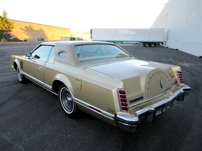 Lincoln-Mark-Series-Coupe-1979-10