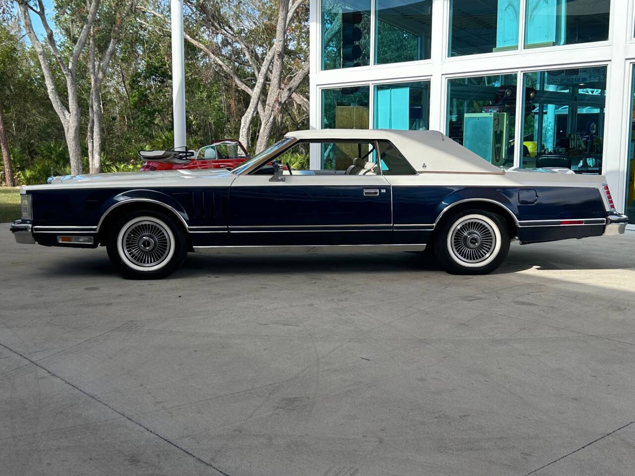 Lincoln-Mark-Series-Coupe-1979-10