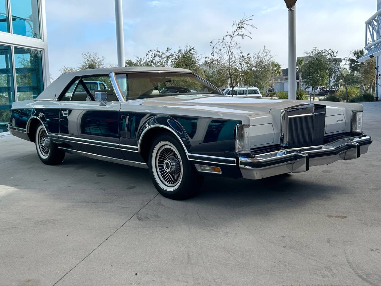 Lincoln-Mark-Series-Coupe-1979-2