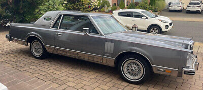 Lincoln-Mark-Series-Coupe-1983-3