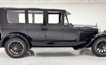 Lincoln-Model-117-Berline-1922-5