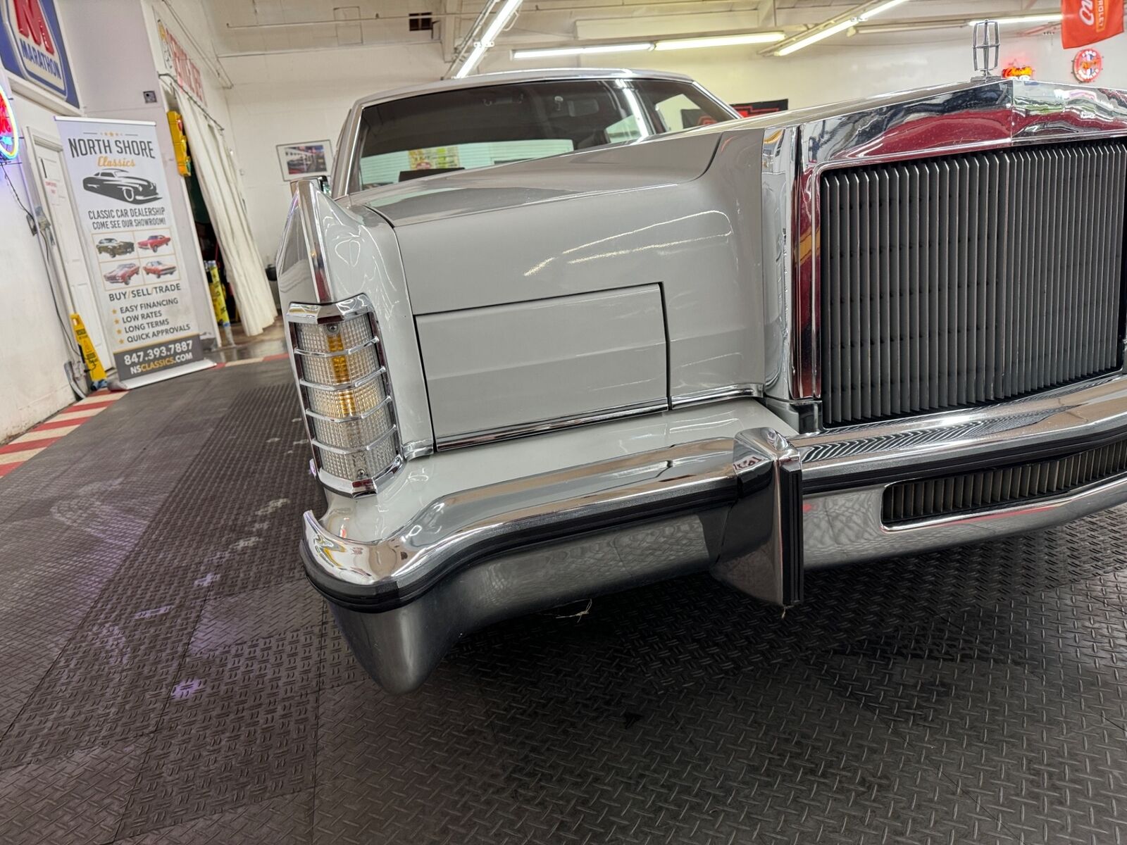 Lincoln-Town-Car-1977-7