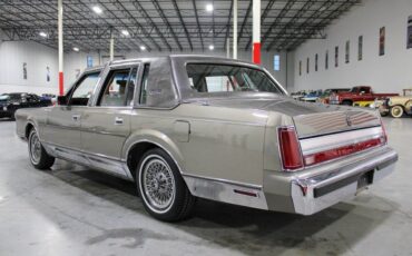 Lincoln-Town-Car-Berline-1988-2