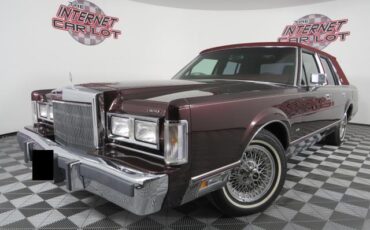 Lincoln Town Car Berline 1988