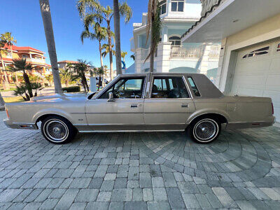 Lincoln-Town-Car-Berline-1989-17