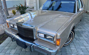 Lincoln-Town-Car-Berline-1989-3