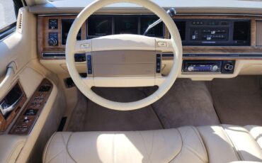 Lincoln-Town-Car-Berline-1990-5