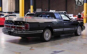 Lincoln-Town-Car-Cabriolet-1993-4