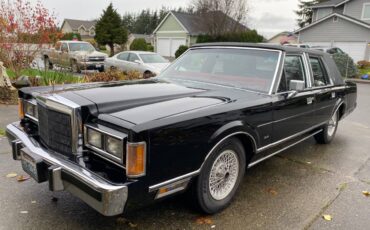 Lincoln-Town-car-1989