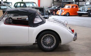 MG-MGA-Cabriolet-1958-11