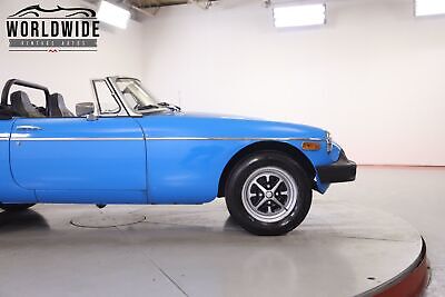 MG-MGB-1977-11