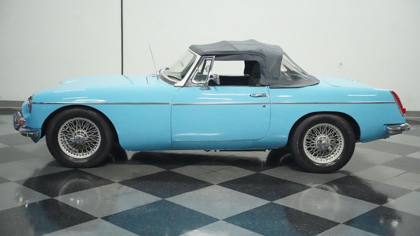 MG-MGB-Cabriolet-1965-2