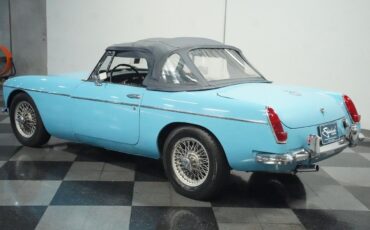 MG-MGB-Cabriolet-1965-7