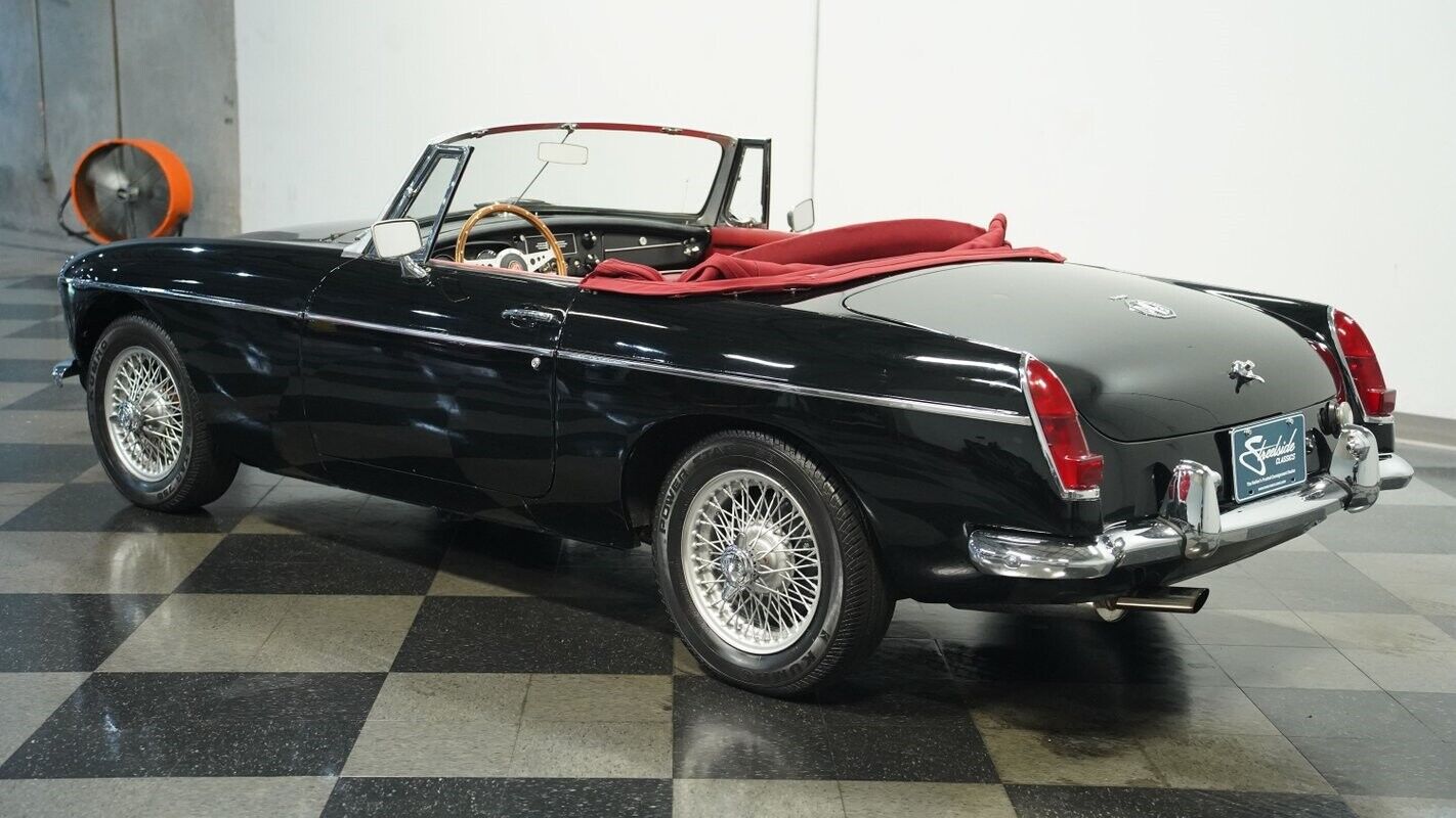 MG-MGB-Cabriolet-1967-6