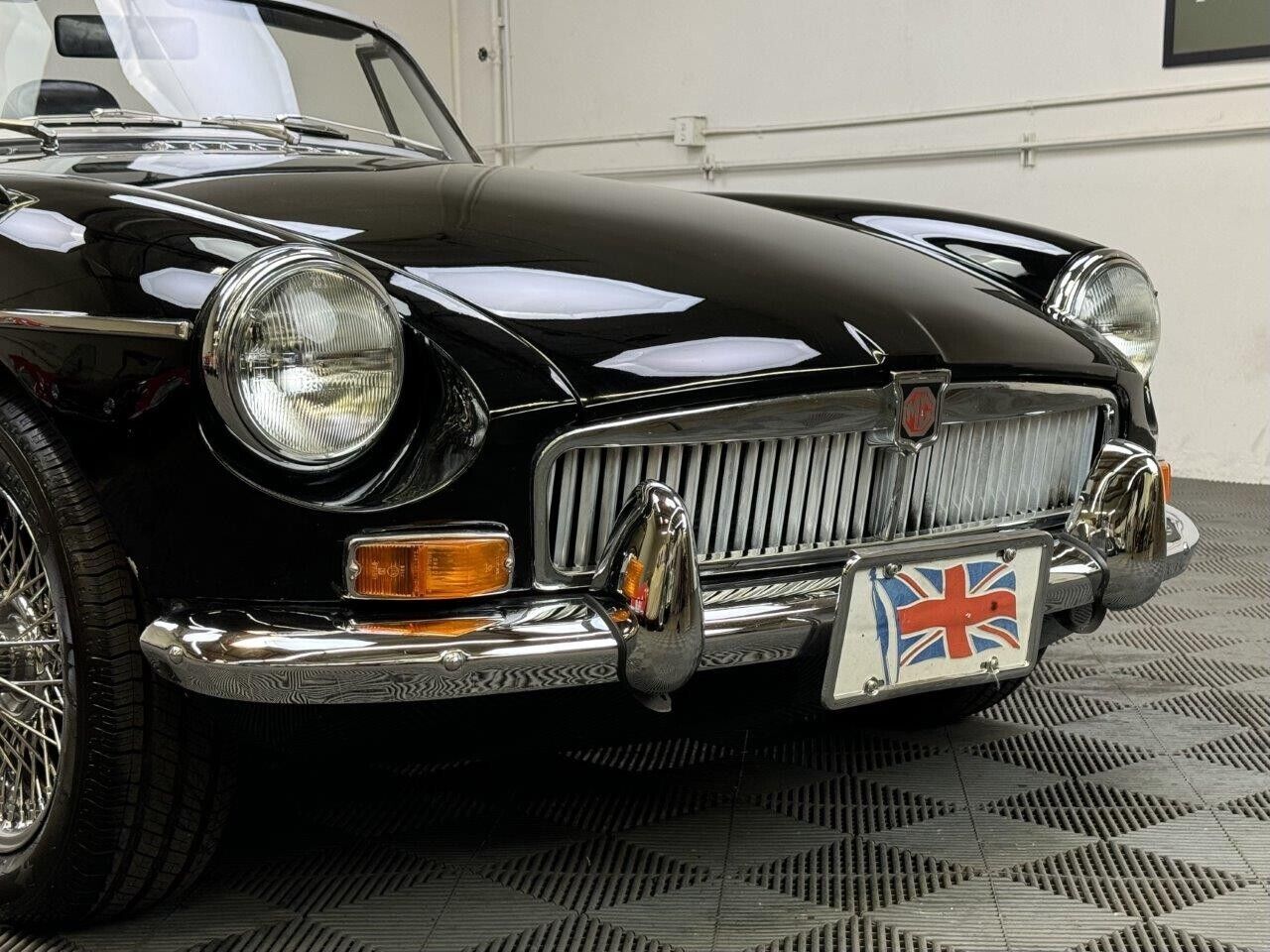 MG-MGB-Cabriolet-1969-9