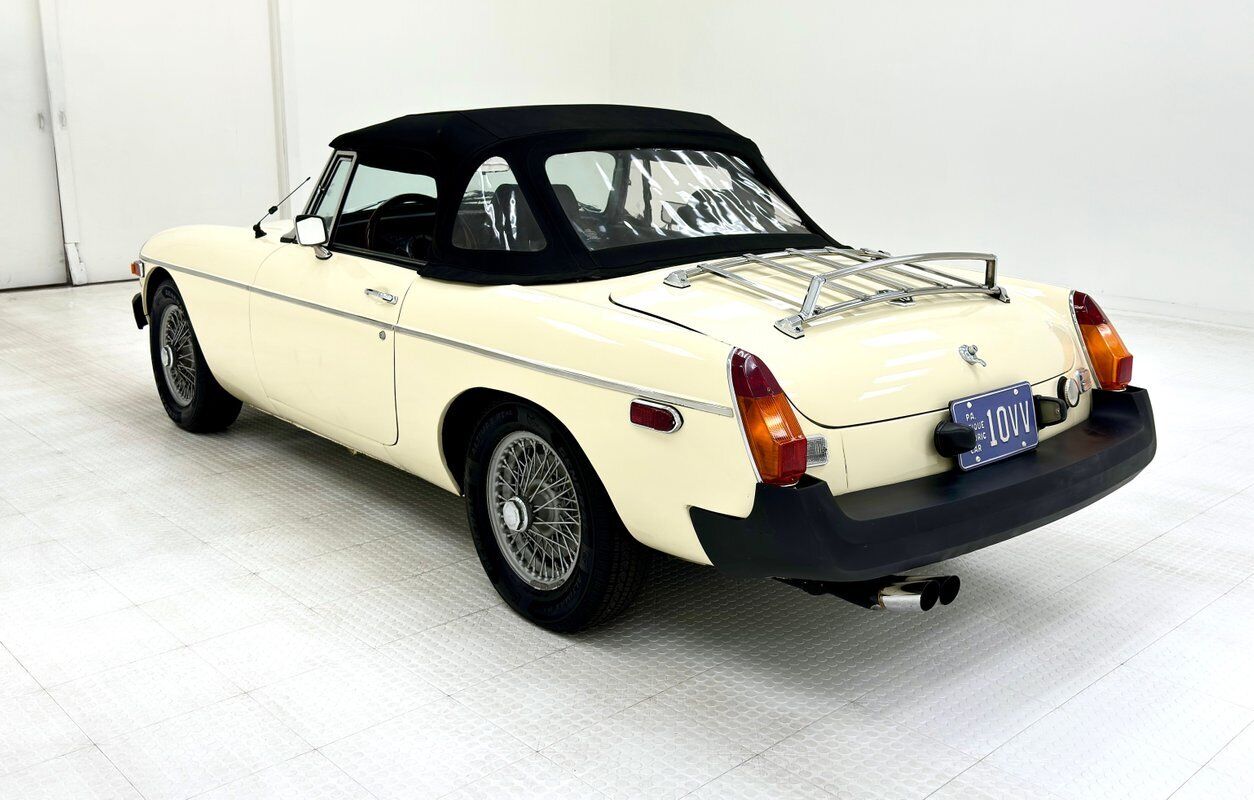 MG-MGB-Cabriolet-1977-4