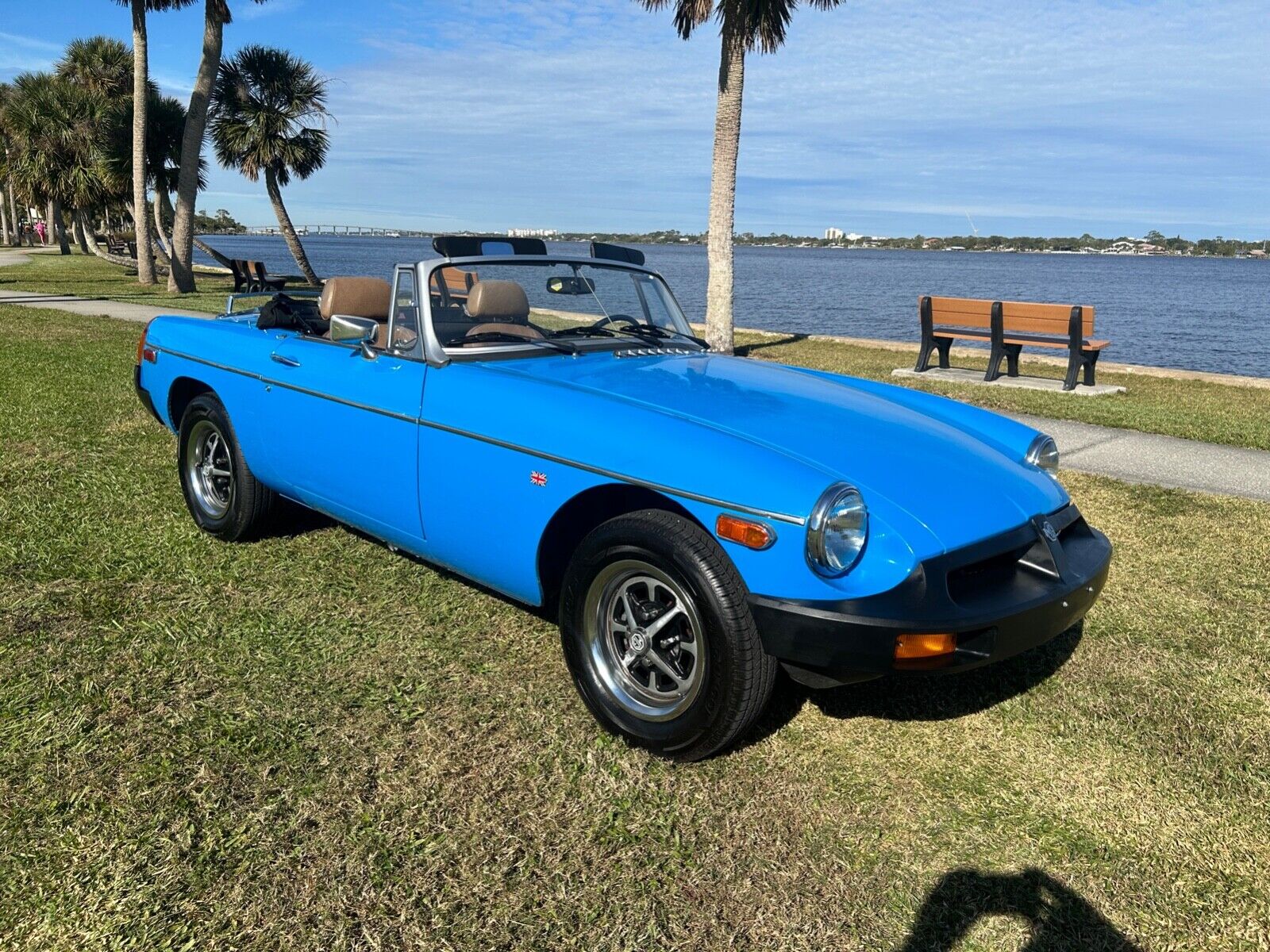 MG-MGB-Cabriolet-1979-2