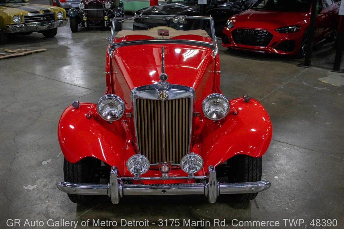 MG-T-Series-1950-10