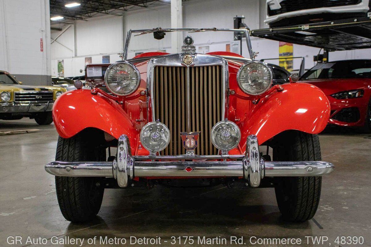 MG-T-Series-1950-11