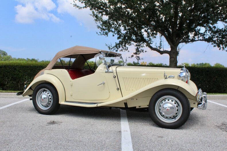 MG-T-Series-Cabriolet-1951-2