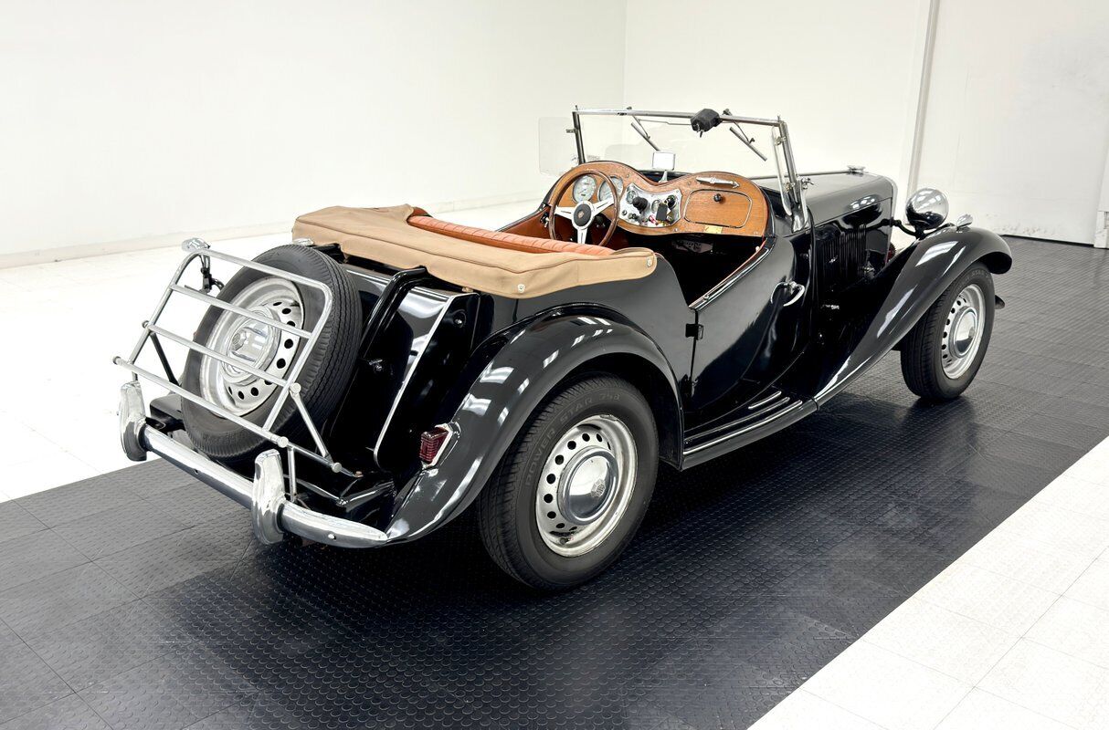 MG-T-Series-Cabriolet-1951-8