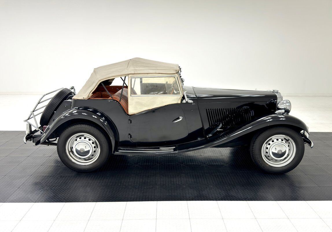 MG-T-Series-Cabriolet-1951-9