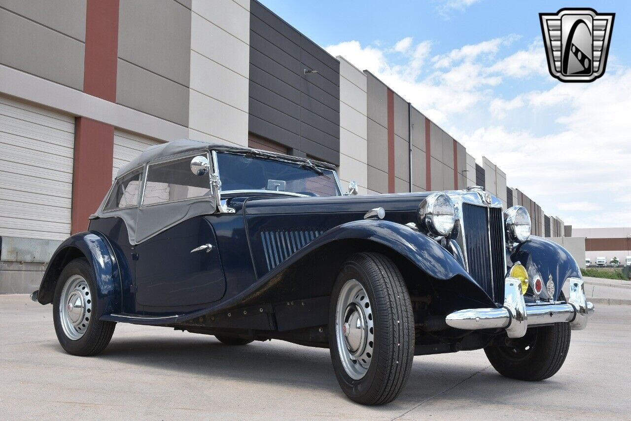 MG-T-Series-Cabriolet-1952-8