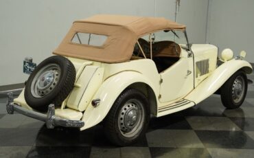 MG-T-Series-Cabriolet-1953-10