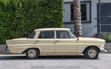 Mercedes-Benz-190-Series-1964-3