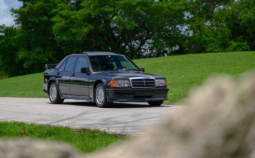 Mercedes-Benz-190-Series-Berline-1989-35