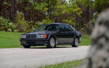 Mercedes-Benz-190-Series-Berline-1989-37