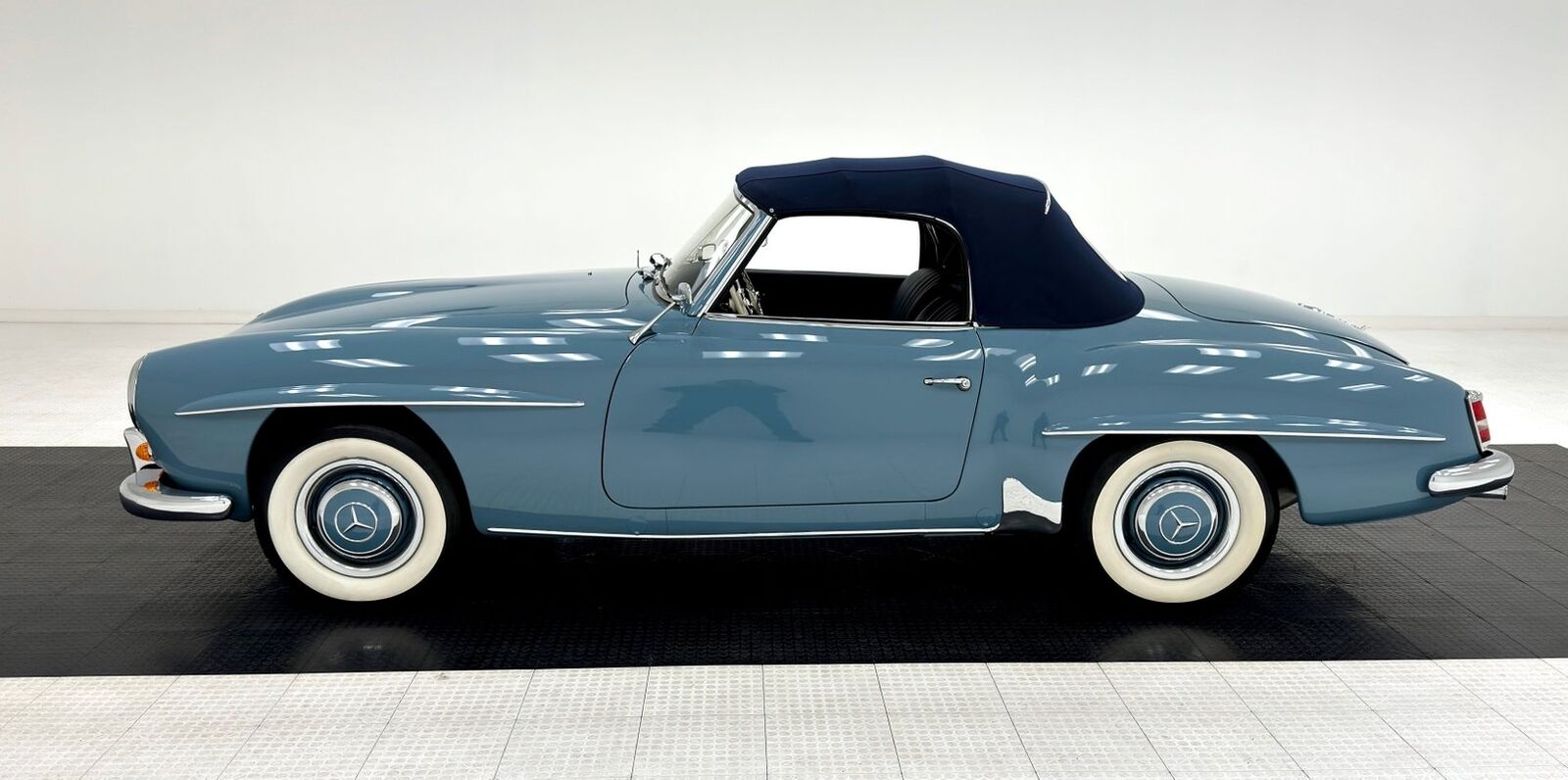 Mercedes-Benz-190-Series-Cabriolet-1960-2