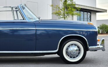 Mercedes-Benz-200-Series-1959-21