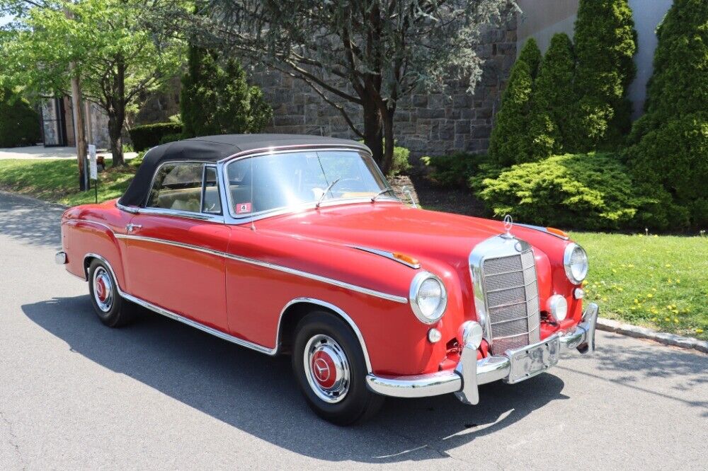 Mercedes-Benz 200-Series  1959 à vendre